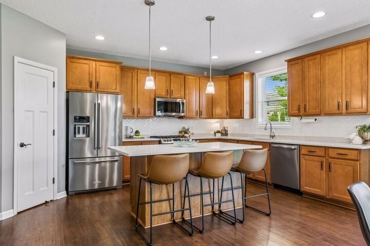 Property Photo: 13816 Savanna Drive MN 55374