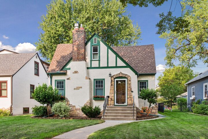 Property Photo:  5316 Elliot Avenue  MN 55417 