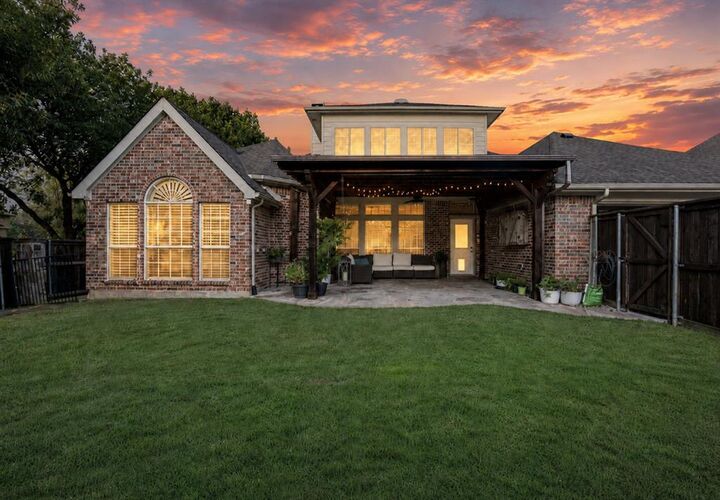 Property Photo:  804 Sword Bridge Drive  TX 75056 