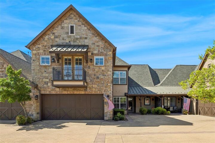 Property Photo:  310 Watermere Drive  TX 76092 
