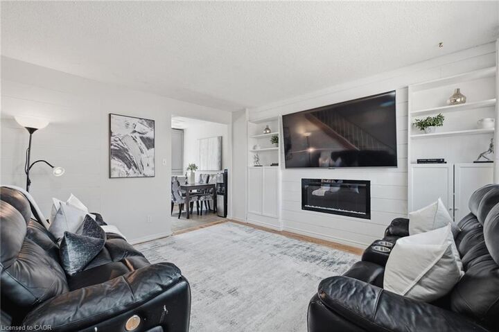 164 Jansen Avenue 11 — photo 1