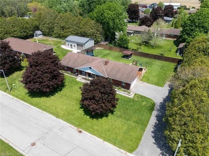 Property Photo: 8 Causyn Avenue ON N0E 1G0