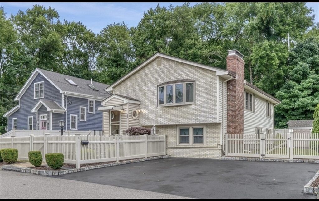 Property Photo:  43 Deerfield Ave  MA 02090 