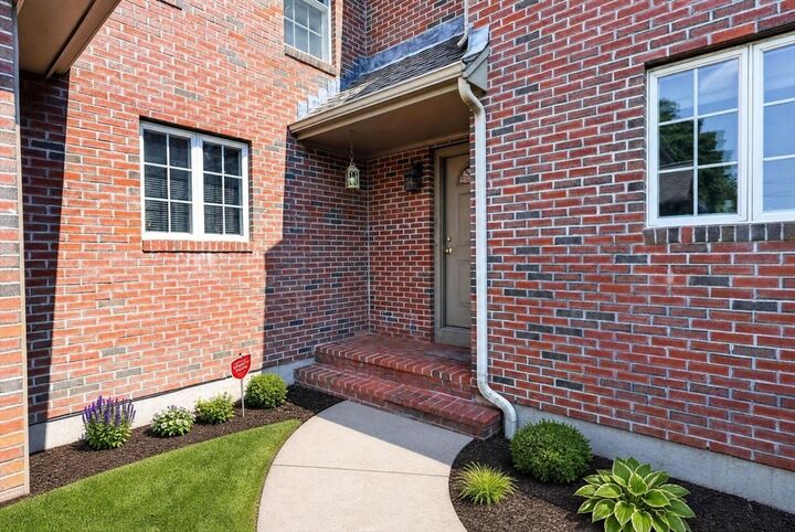 Property Photo:  168 North St 4  MA 02191 