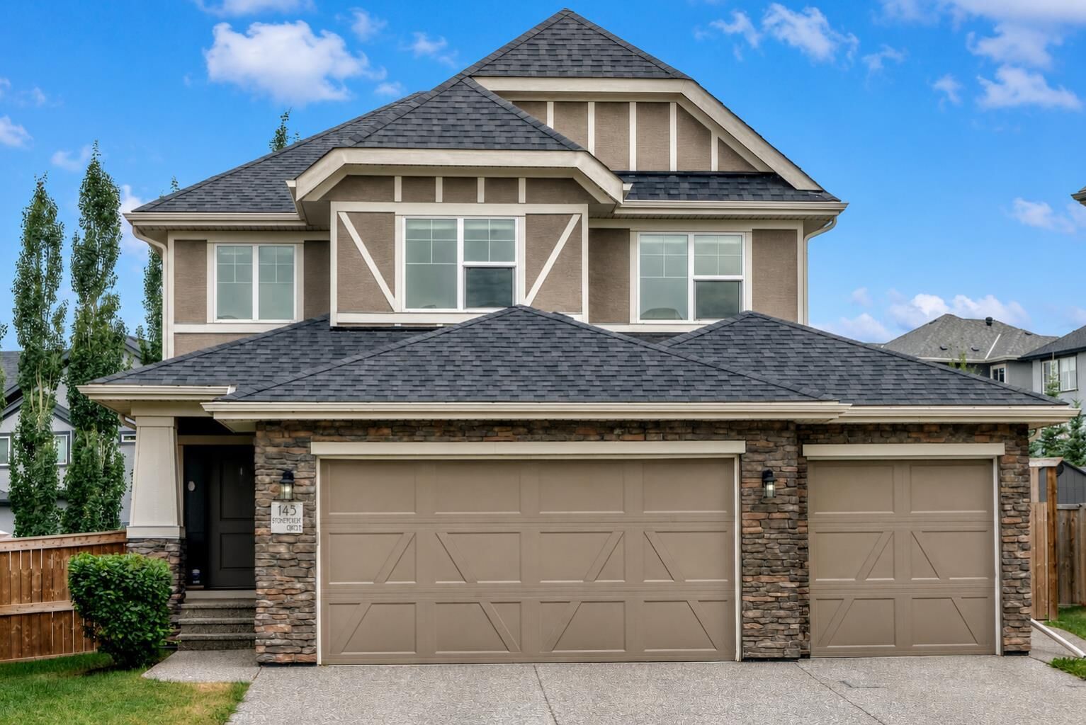 Property Photo: 143 Stonemere Green AB T1X 0S2
