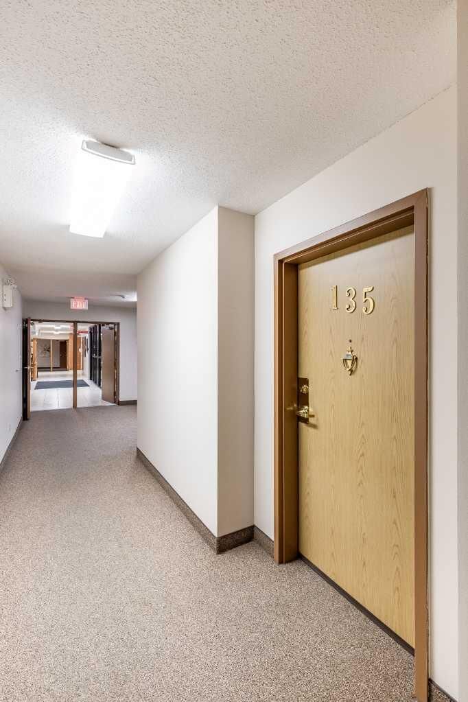 Property Photo: 1480 Southview Drive SE 135 AB T1B 3Z3