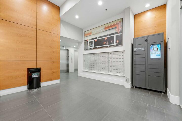 Property Photo: 1500 7 Street SW 609 AB T2R 1A7