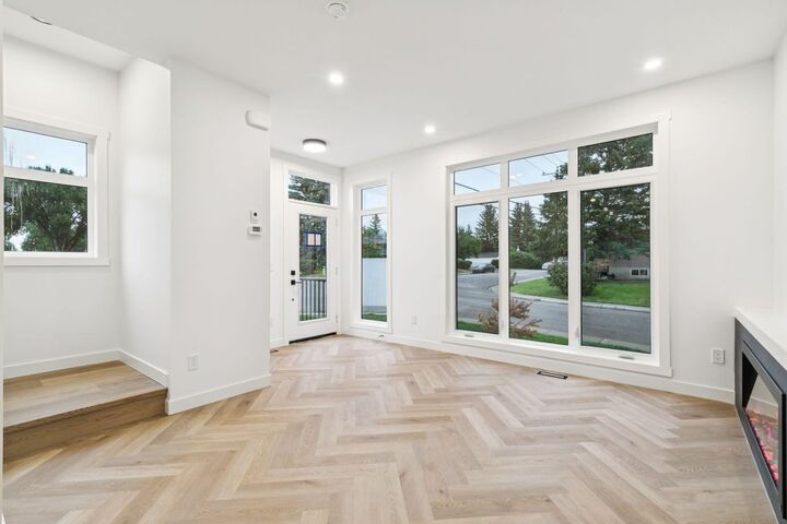 Property Photo: 4303 30 Avenue SW AB T3E 0T5