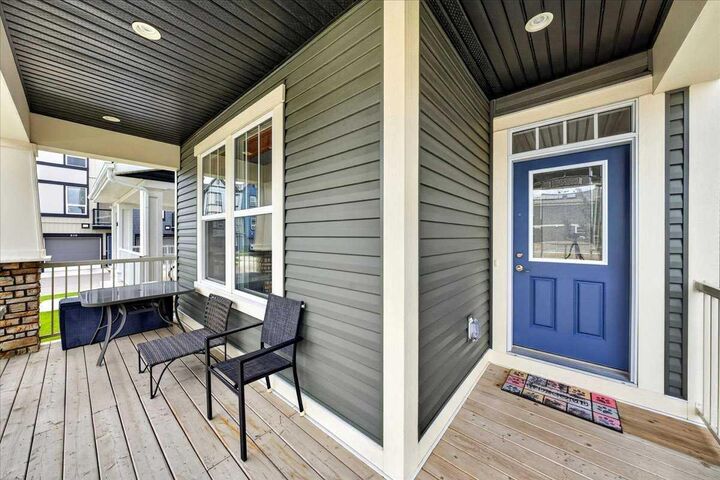 Property Photo: 62 Evanscrest Road NW AB T3P 1J1