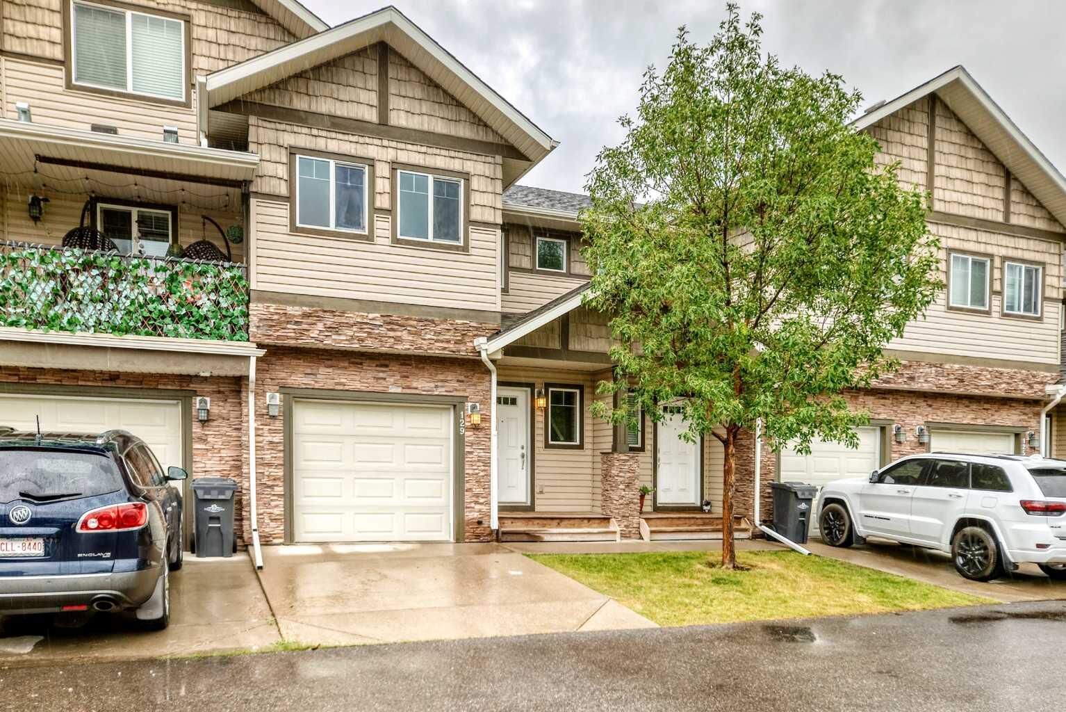 Property Photo: 308 11 Avenue 129 AB T1V 0G3