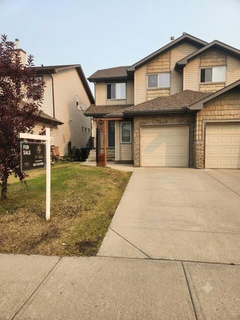 Property Photo:  754 Luxstone Gate SW  AB T4B 0H3 