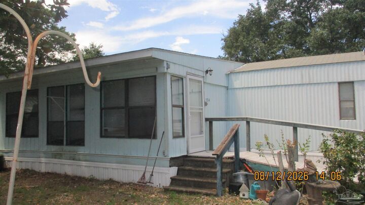Property Photo: 5354 East Bay Blvd FL 32563