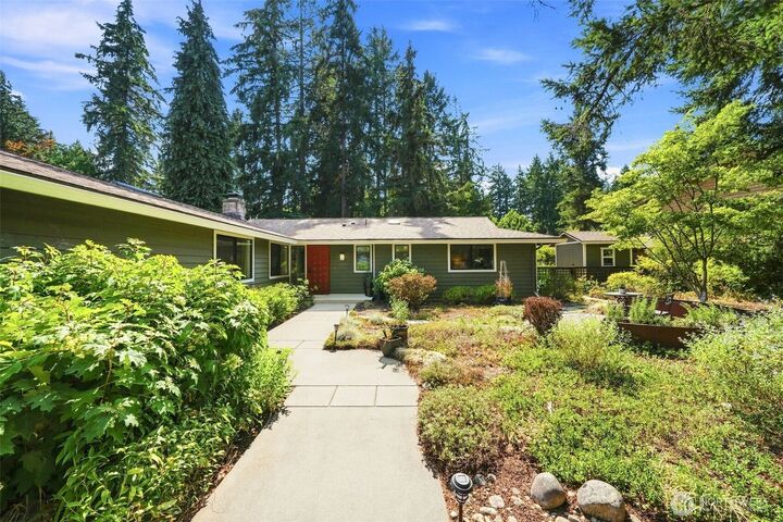 Property Photo: 16533 SE 149th Street WA 98059