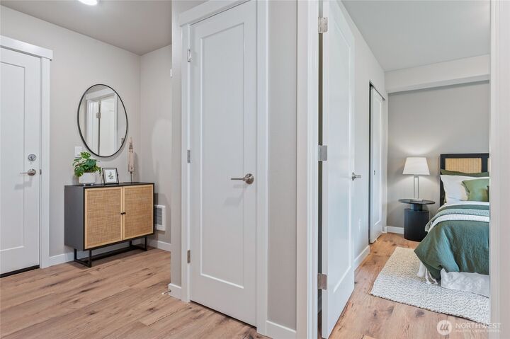 Property Photo:  14424  Madison Way F4  WA 98087 