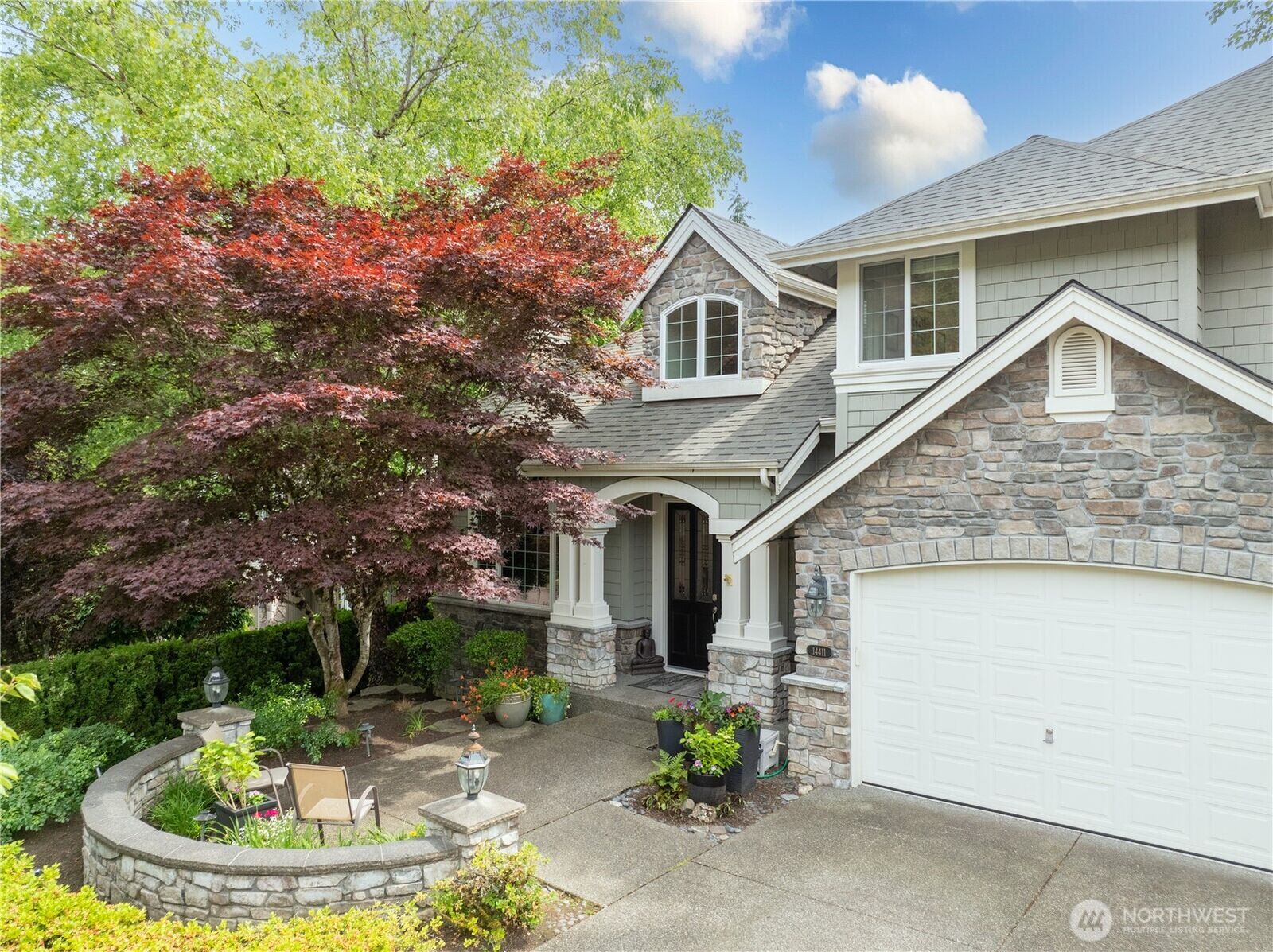 Property Photo: 14411 SE 89th Place WA 98059