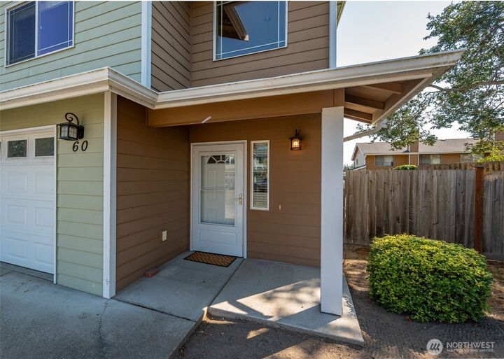 Property Photo:  60 NE Melrose Drive  WA 98277 