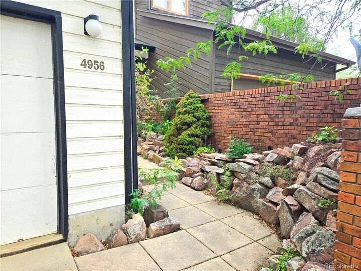 Property Photo:  4956 Sundance Square  CO 80301 