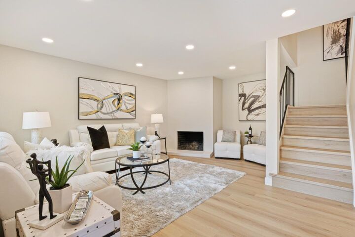 Property Photo: 425 Poppy Place CA 94043