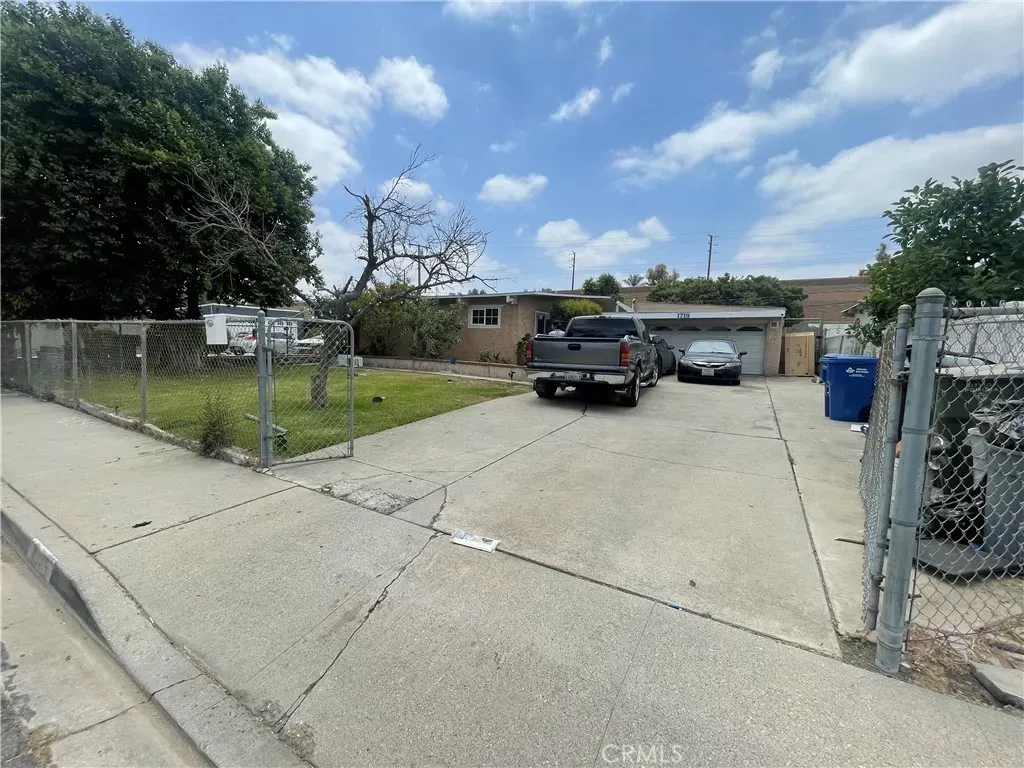 Property Photo:  1719 Calatina Dr  CA 91766 