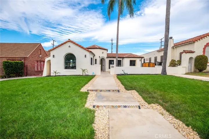 Property Photo:  4832 S Victoria  CA 90043 