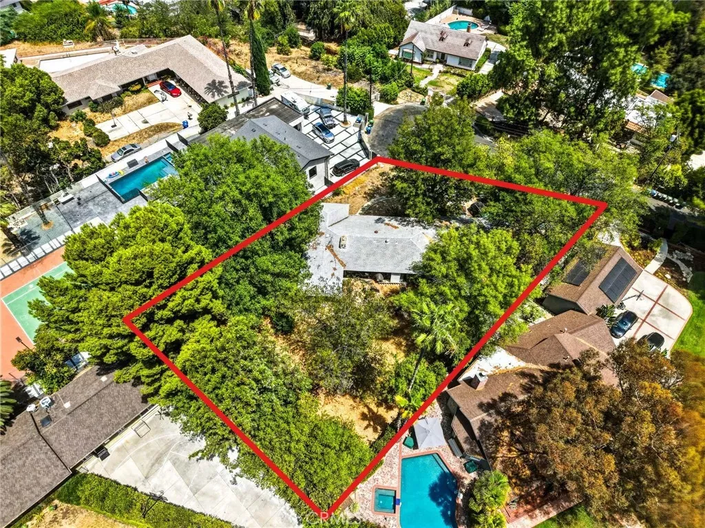 Property Photo: 6041 Penfield CA 91367