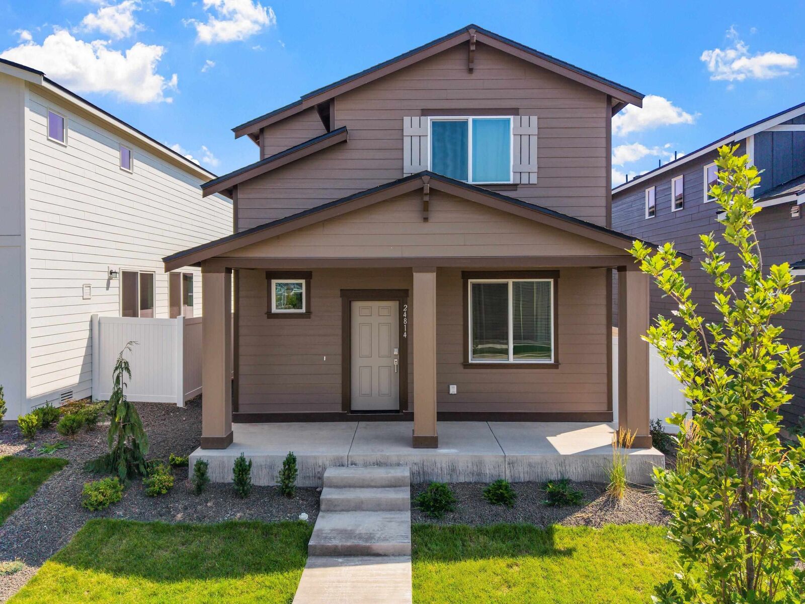Property Photo:  24814 E Coopers Hawk Ln  WA 99019 
