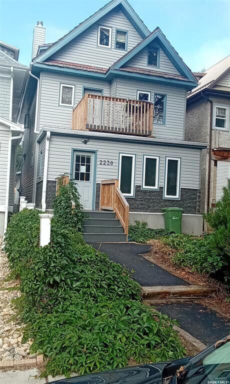 Property Photo: 2230 Retallack Street SK S4T 0C7