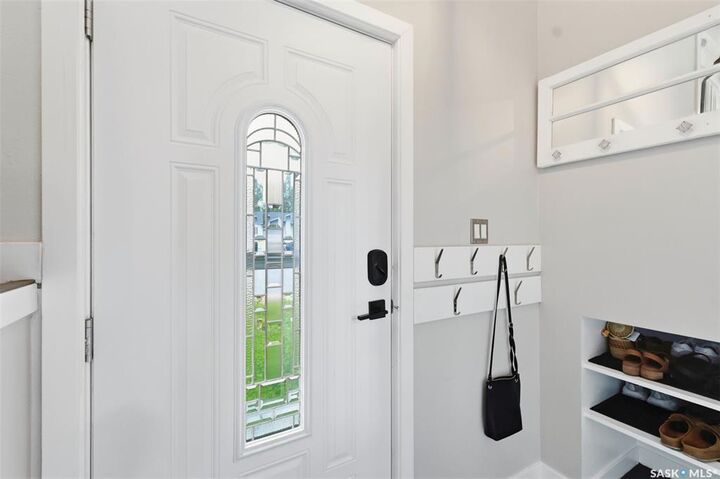 Property Photo: 151 Makaroff Road SK S7L 6R6