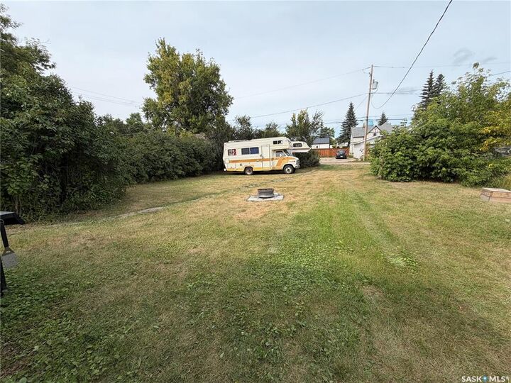 Property Photo:  312 7th Avenue E  SK S0A 2P0 