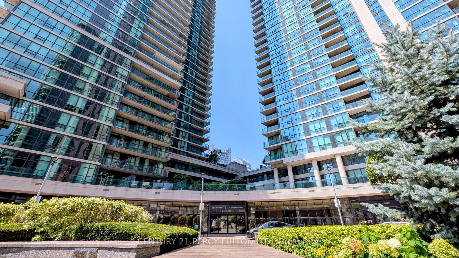 Photo de la propriété:  33 Bay Street 1303  ON M5J 2Z3 