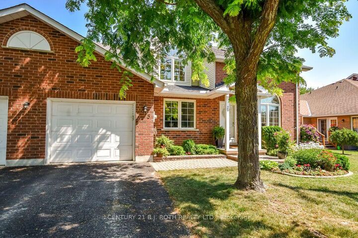 Property Photo: 60 Museum Drive 505 ON L3V 7T9