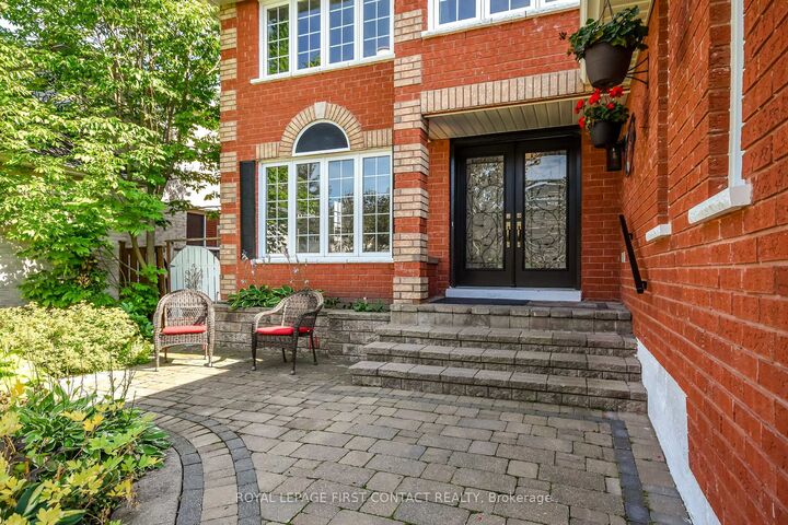 Property Photo: 34 Bear Creek Drive ON L4N 9M6