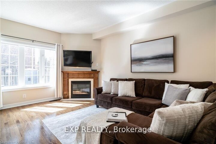 Property Photo: 1333 Kestell Boulevard ON L6H 0C8