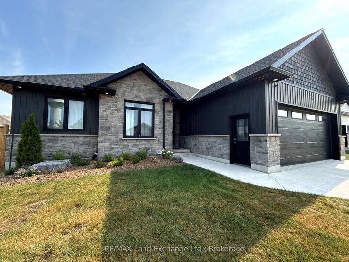 Property Photo:  23 McTavish Crescent  ON N0G 2R0 