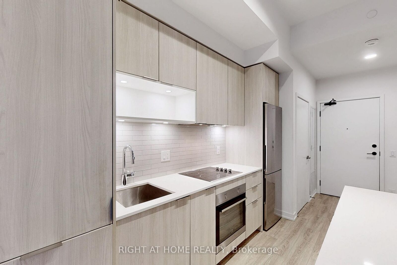 Property Photo:  20 Tubman Avenue 707  ON M5A 0M8 