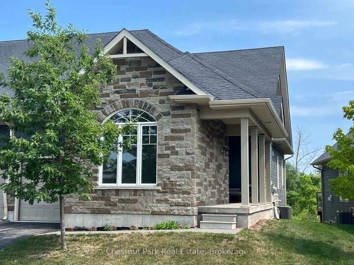 Property Photo:  82 Kari Crescent  ON L9Y 0Z7 