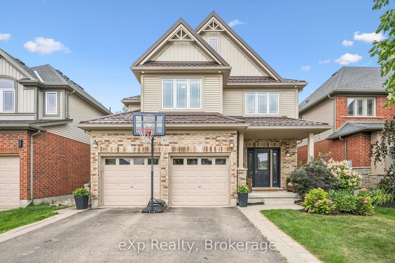 Property Photo: 41 Westra Drive ON N1K 0B4
