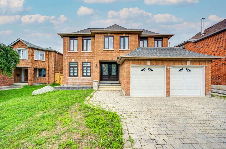 Property Photo: 34 Loweswater Avenue ON L3R 7W5