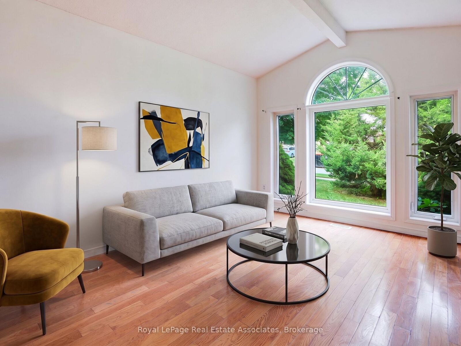 Property Photo:  26 McLachlan Place  ON N1H 8K4 