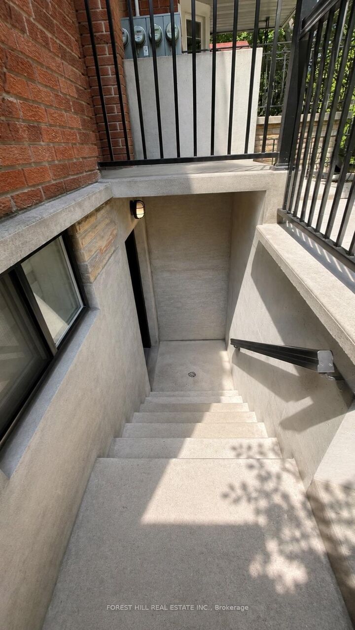 Property Photo: 634 Shaw Street ON M6G 3L7