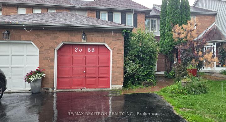Property Photo:  2065 Blue Ridge Crescent  ON L1X 2N5 