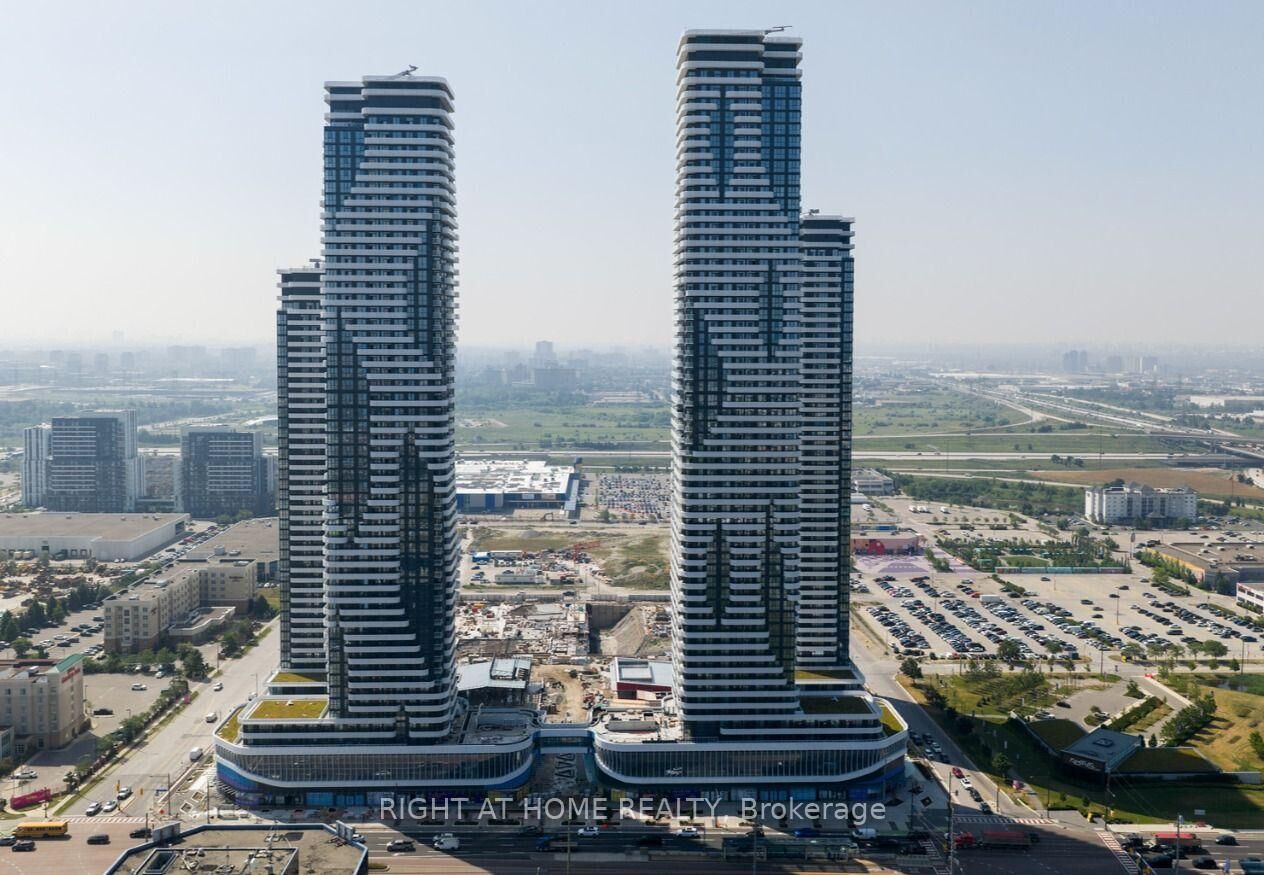 Property Photo:  8 Interchange Way 3907  ON L4K 0R2 