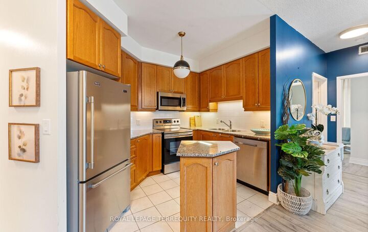 80 Absolute Avenue 406 — photo 1