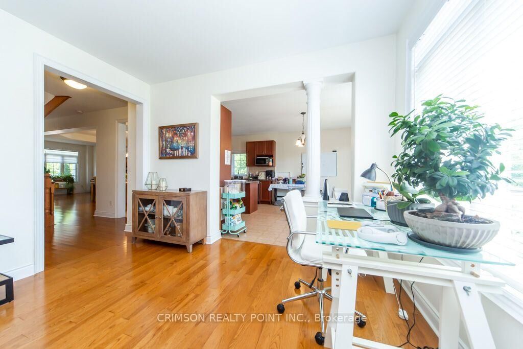 Property Photo: 2304 Canterbury Crescent ON L1X 0A6