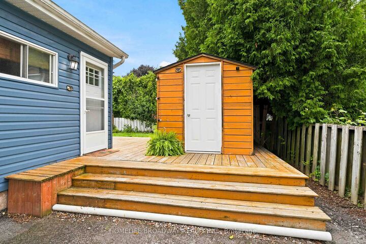 Property Photo: 255 Robinson Street N ON L3M 3E2