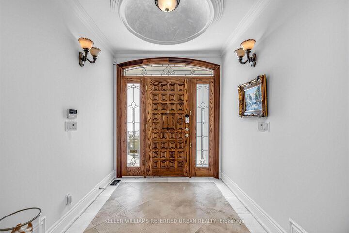 Property Photo: 158 Owen Boulevard ON M2P 1G7