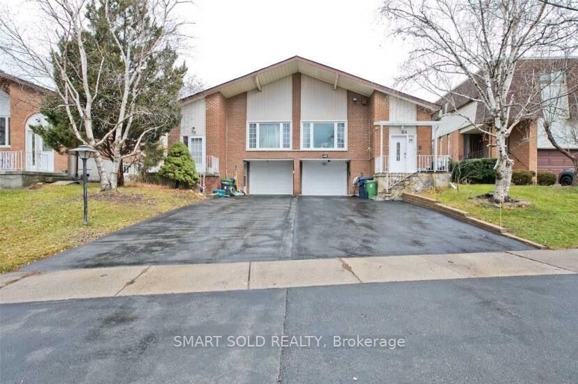 Property Photo:  40 Mintwood Drive Upper  ON M2M 3A7 