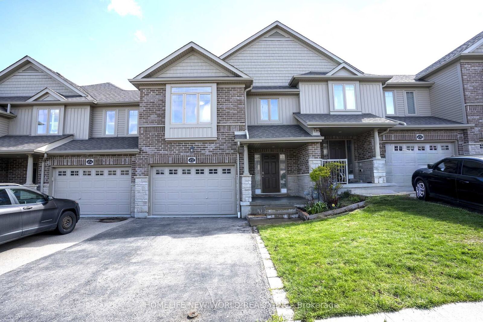 Property Photo:  452 Avens Street  ON N2V 0B6 