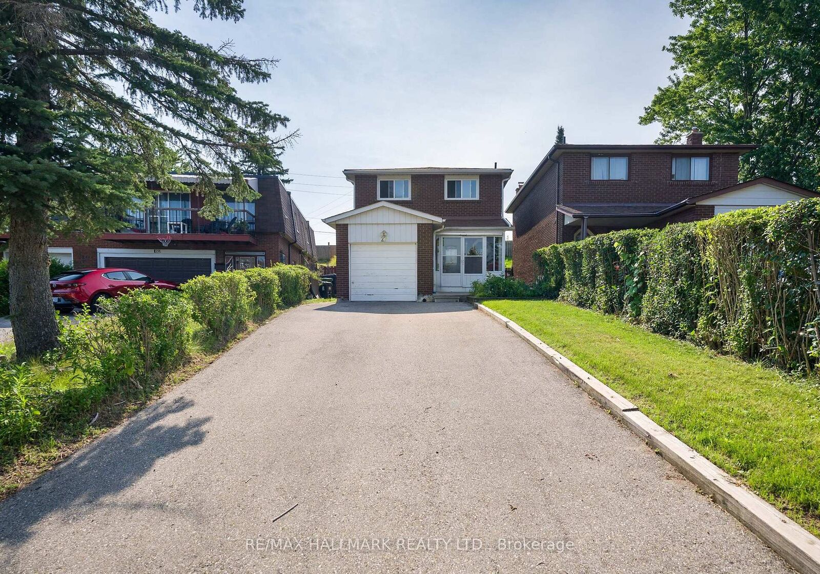 Property Photo:  27 Keyworth Trail Upper  ON M1S 2V2 