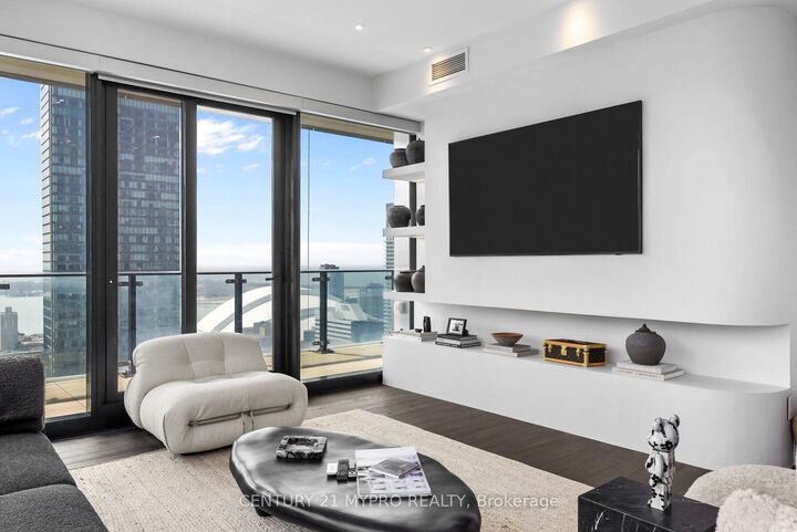 Property Photo:  224 King Street W 3603  ON M5H 0A6 